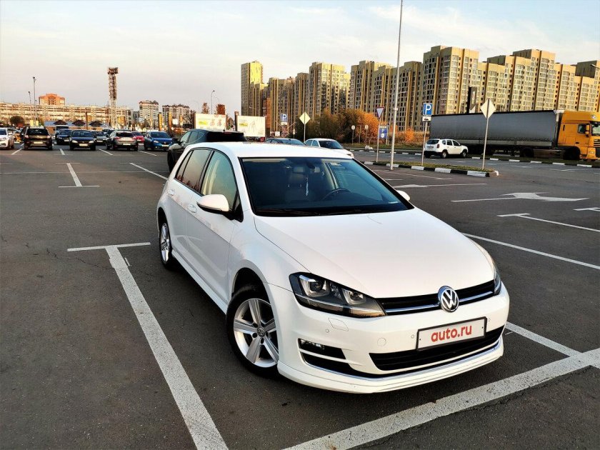 Volkswagen Golf 7 White