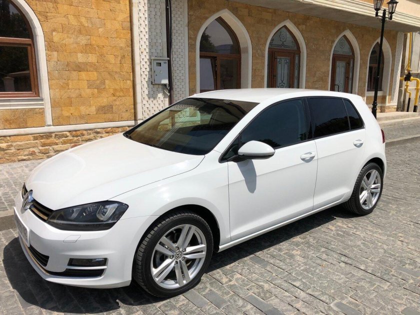 Фольксваген гольф 7 белый