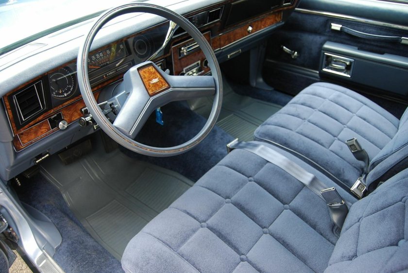 Chevrolet Caprice 1984 Interior