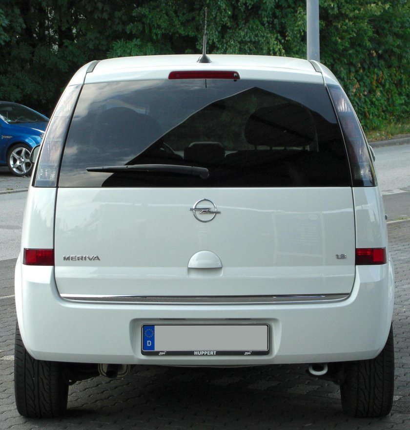 Opel Meriva a сзади
