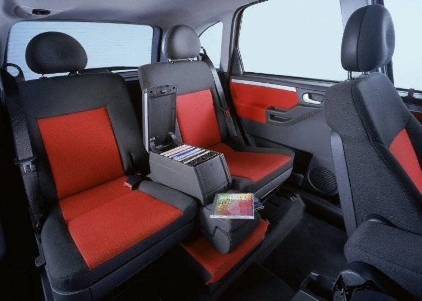 Opel Meriva 2012 салон