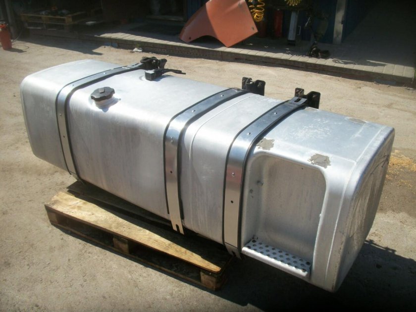 Бак топливный ман ТГА 780