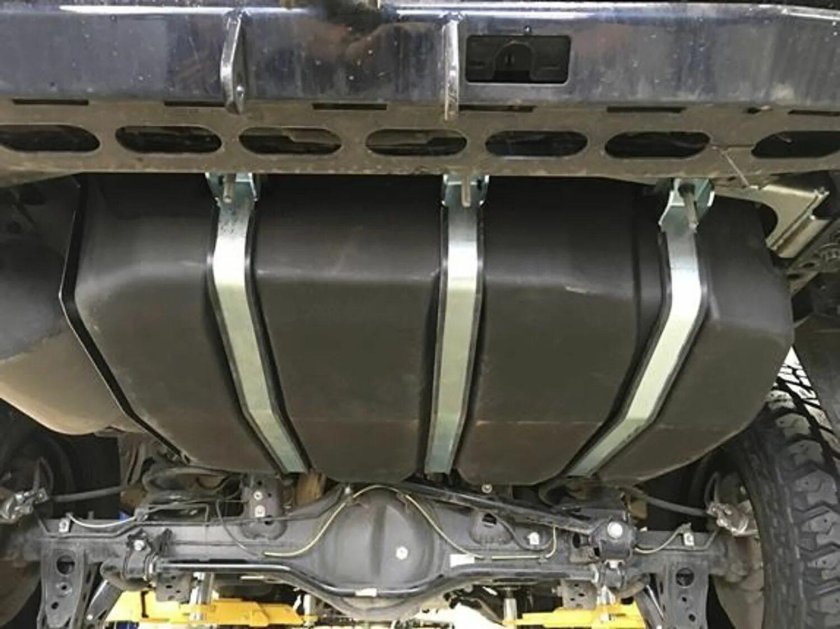 Дополнительный бак на ленд Крузер 200 дизель