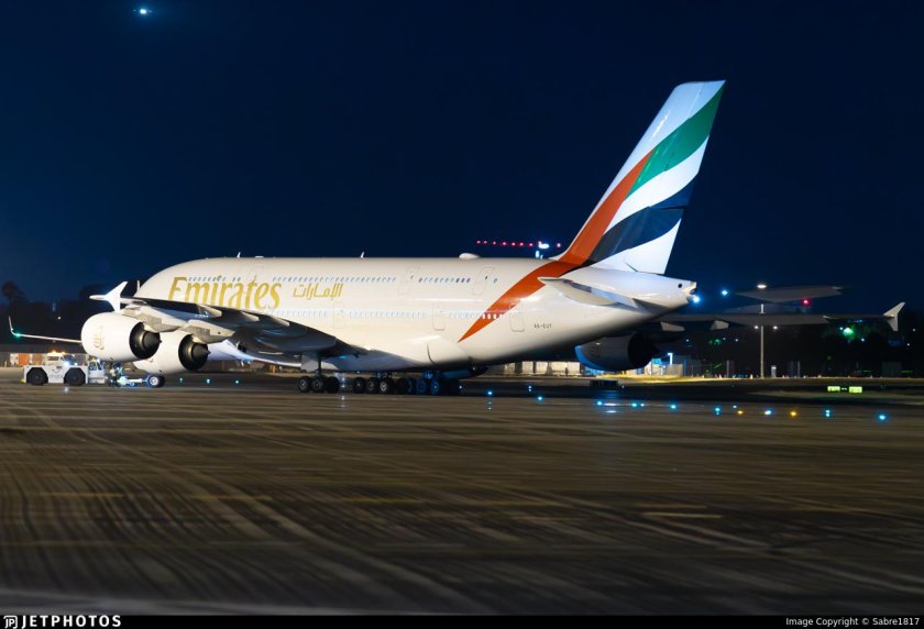 Airbus 380 800 emirates