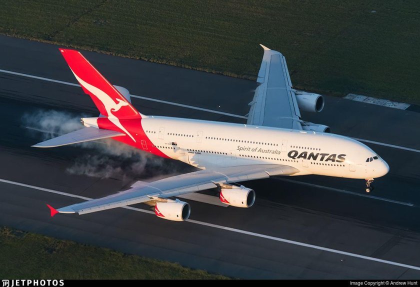 Qantas Airlines a380-800