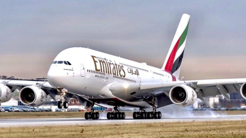 Самолёт Airbus a380