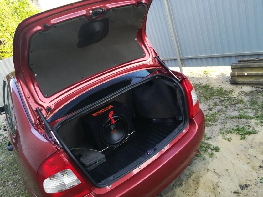 Лада Калина 1 седан багажник