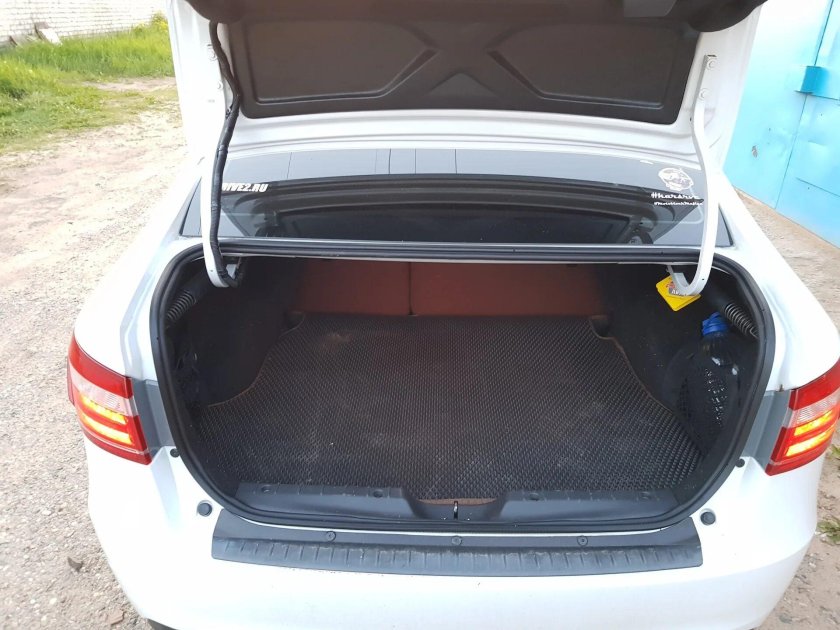 Багажник Веста седан