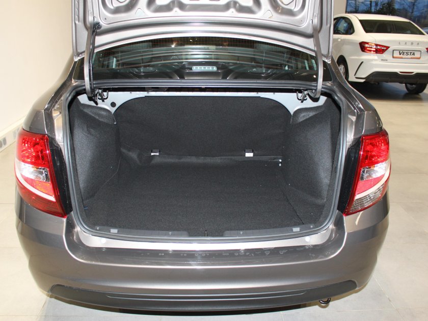 Лада Гранта седан 2020 багажник