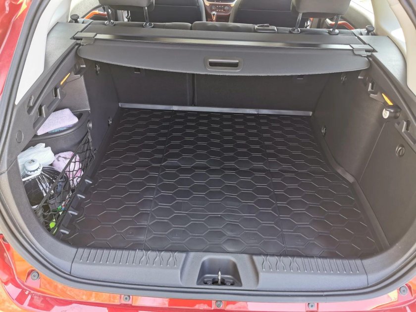 Лада Веста св кросс багажник