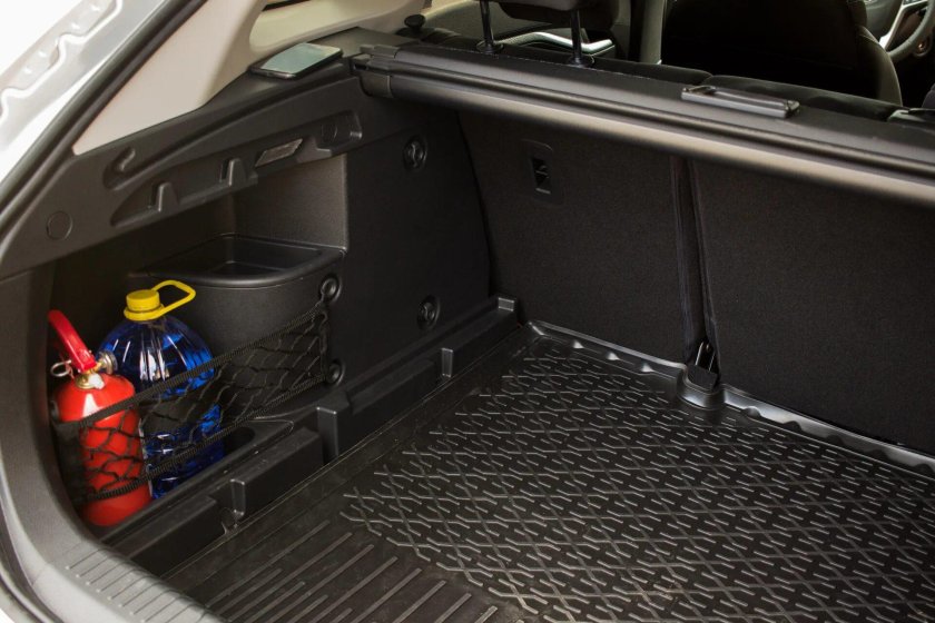 Lada Vesta SW Cross багажник