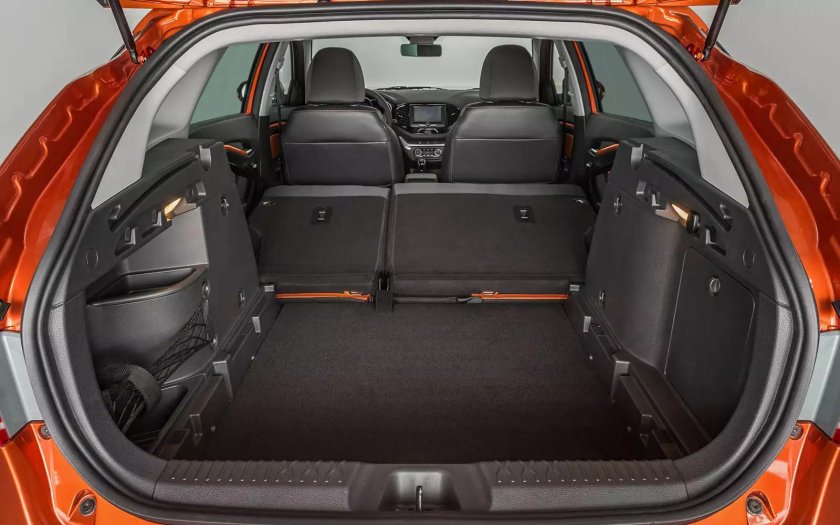 Лада Веста св багажник