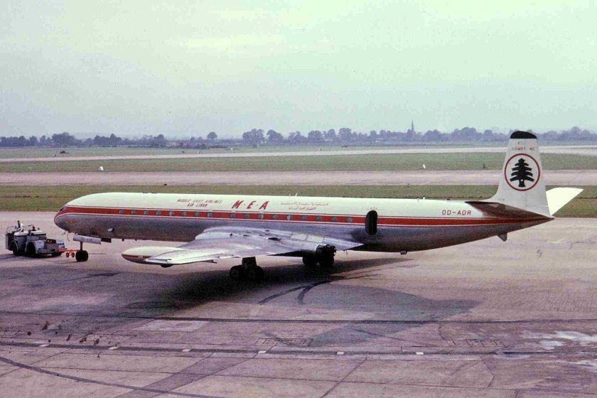 De Havilland DH-106 Comet 4