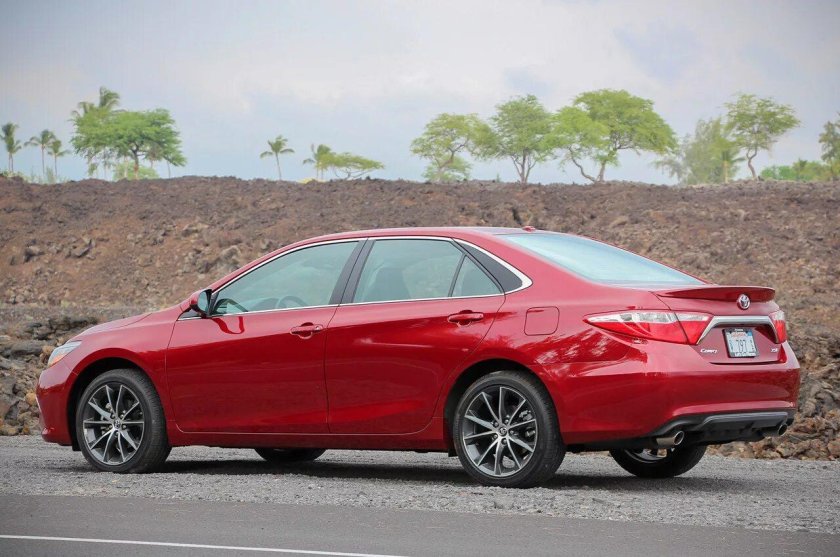 Тойота Камри 60