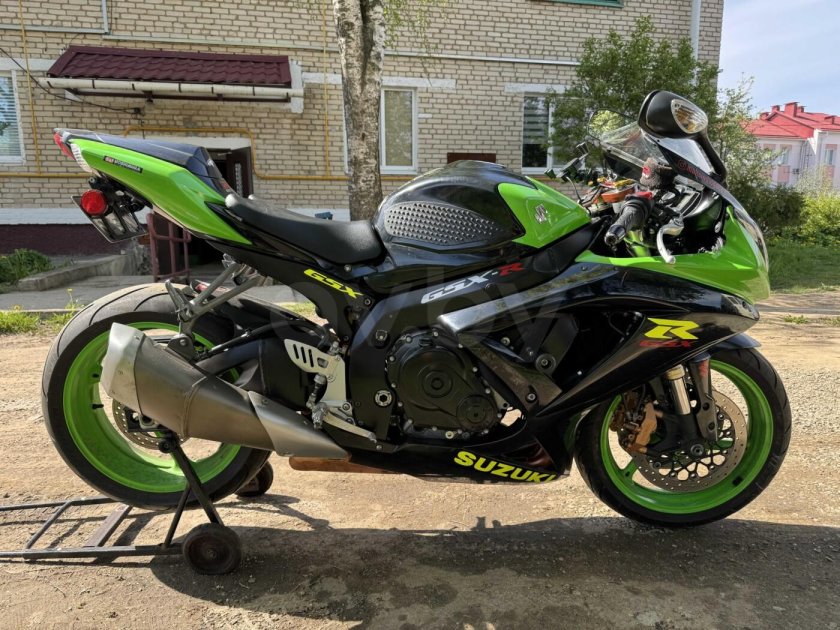Сузуки джиксер 750 салатовый