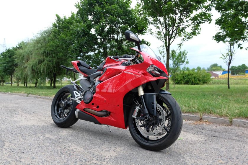 Мотоцикл ducati