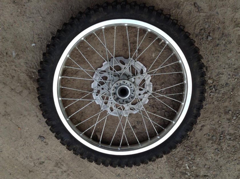 Переднее колесо эндуро 200