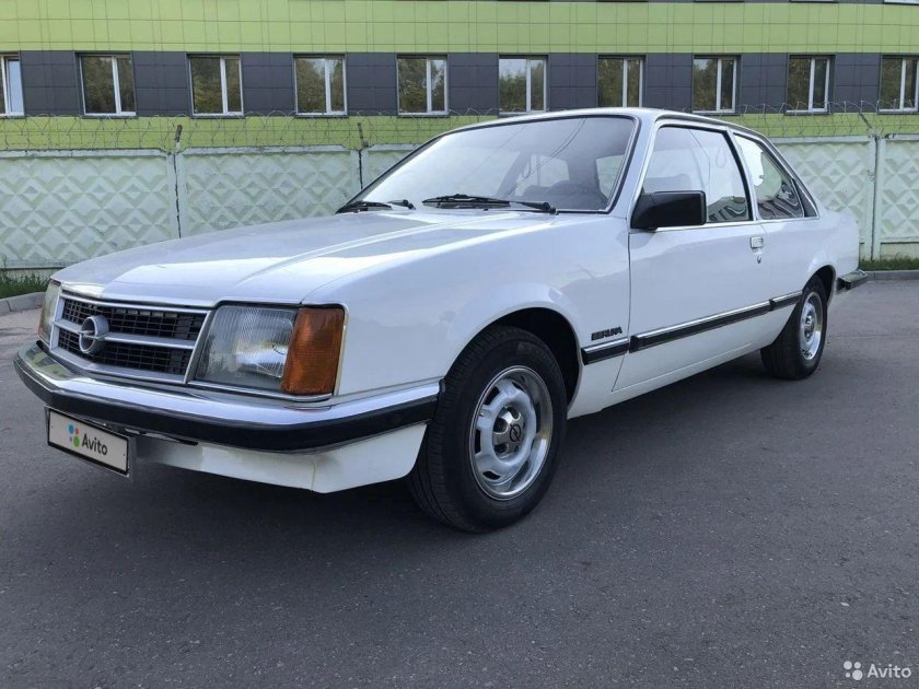 Опель Коммодор