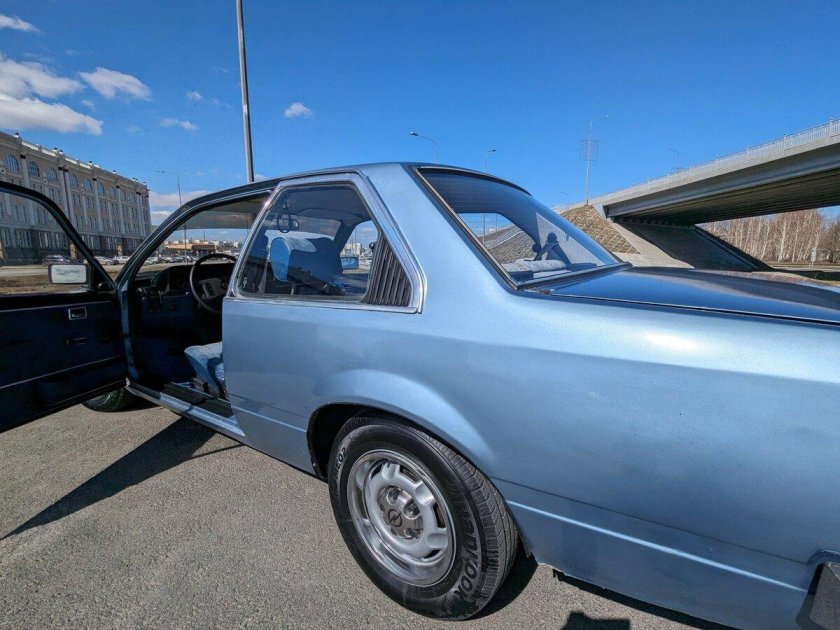 Опель рекорд 1982 2.0