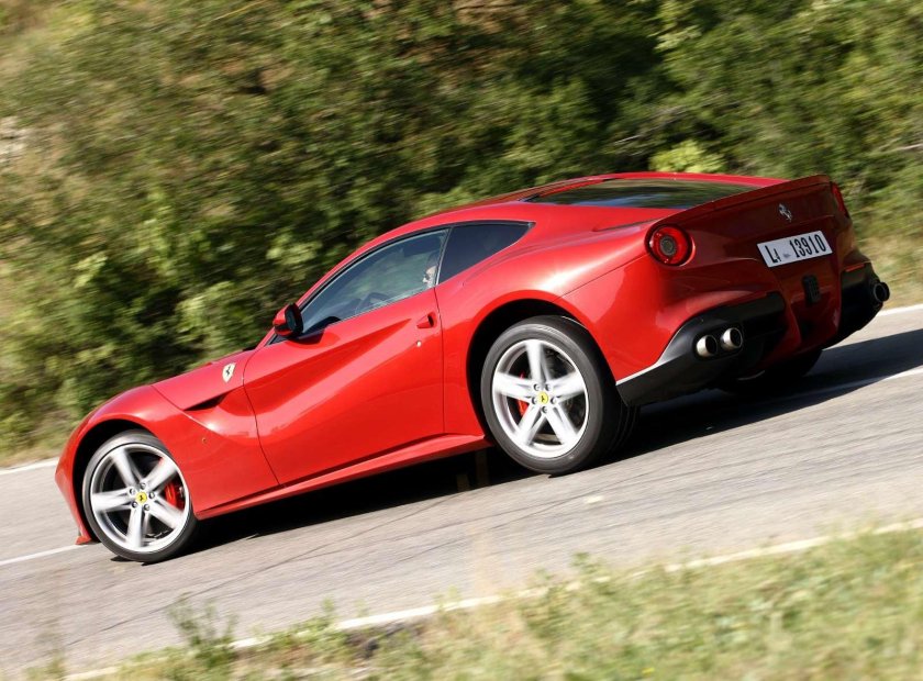 Феррари Ferrari f12berlinetta