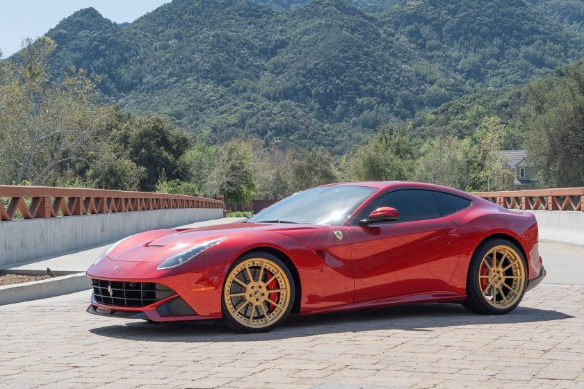 Феррари f12 Berlinetta