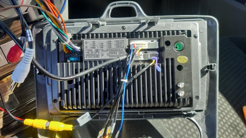 Магнитола Teyes cc3