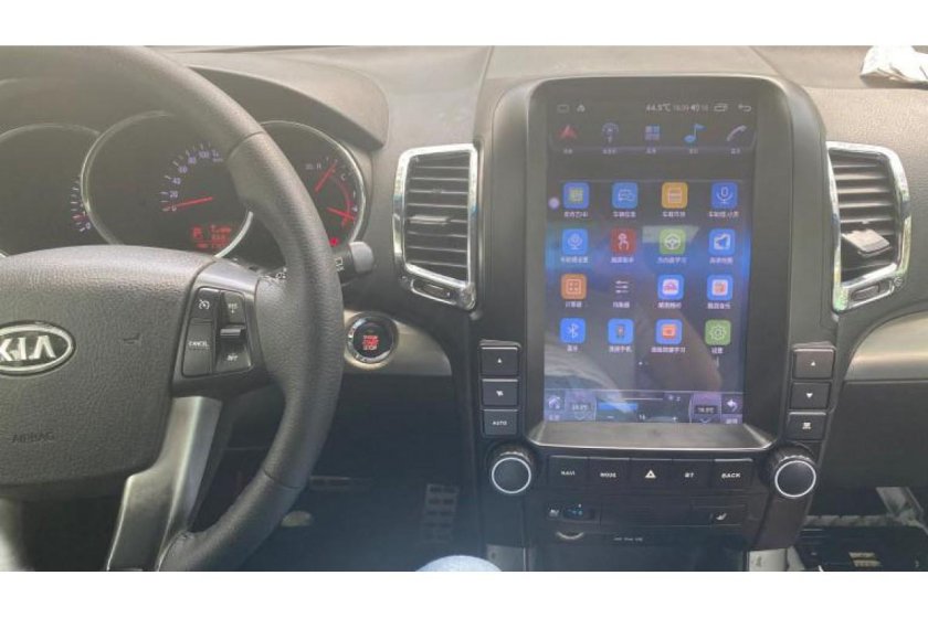 Магнитола Тесла на Соренто 2