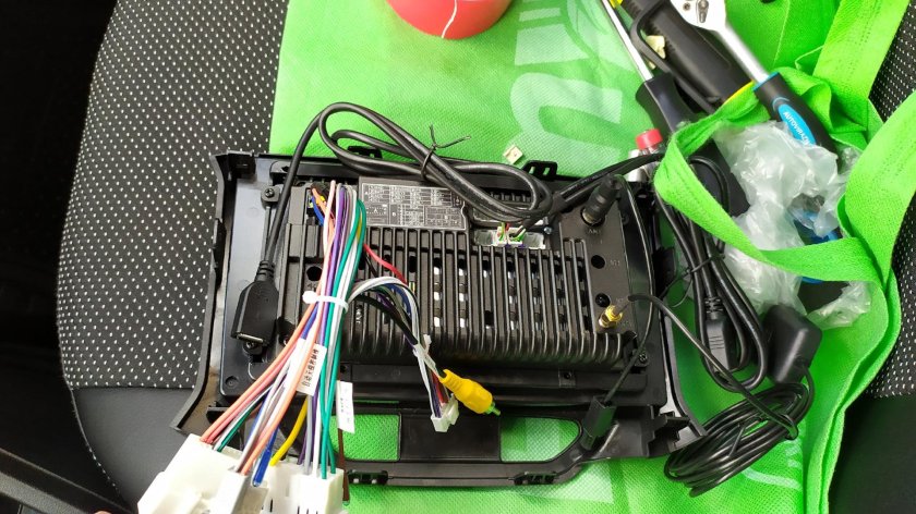 Магнитола Teyes cc3