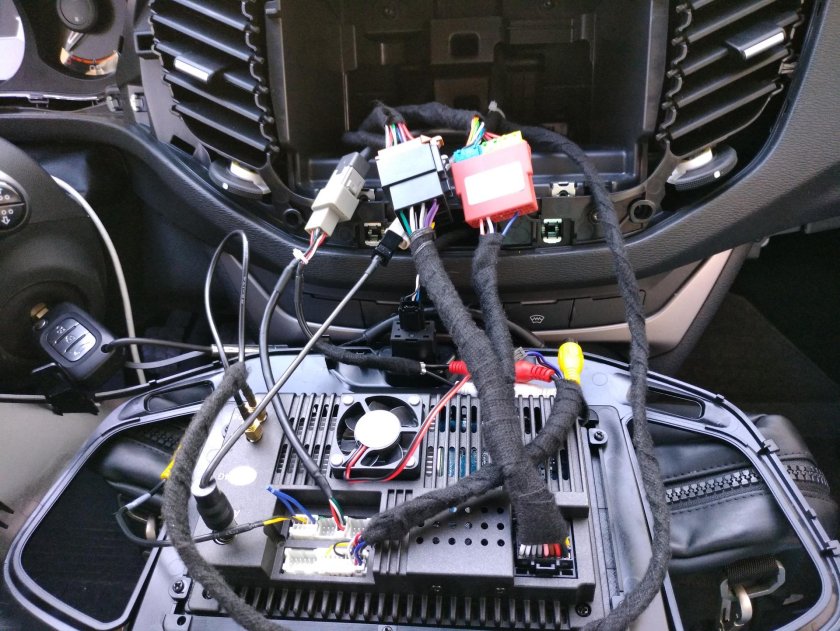 Магнитола Teyes cc3