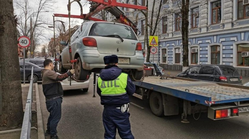Эвакуатор на штрафстоянку