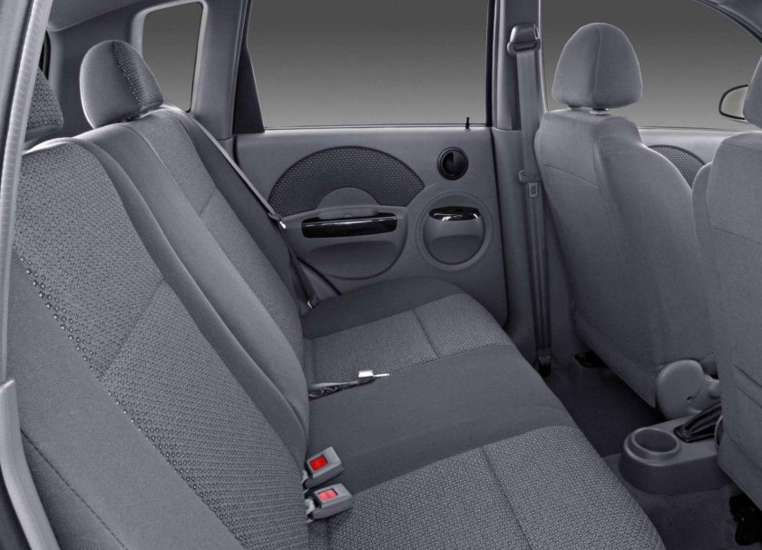 Chevrolet Aveo t250 хэтчбек салон