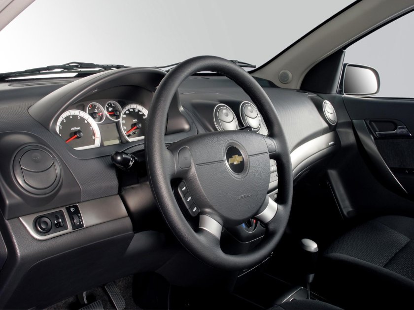 Chevrolet Aveo 2008 седан салон