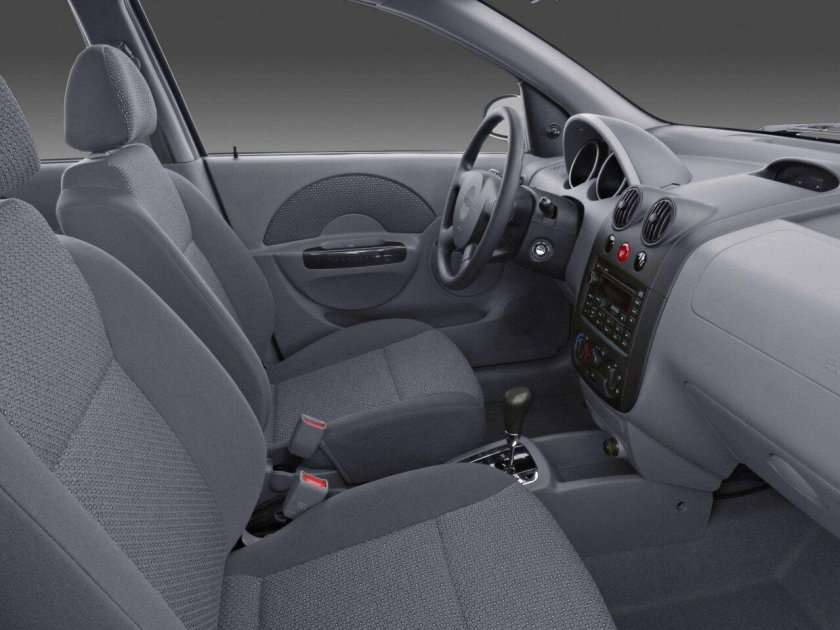 Chevrolet Aveo t200 салон