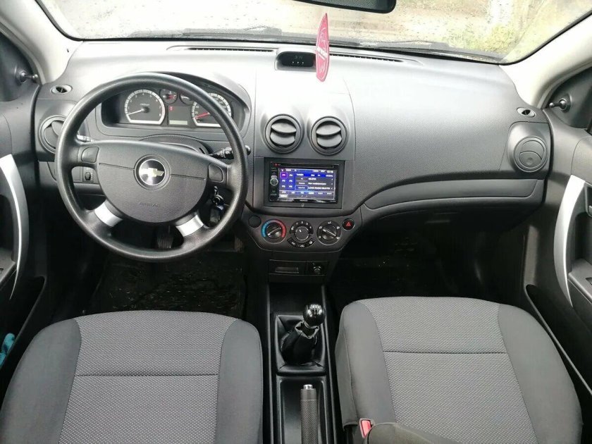 Chevrolet Aveo 2008 седан салон