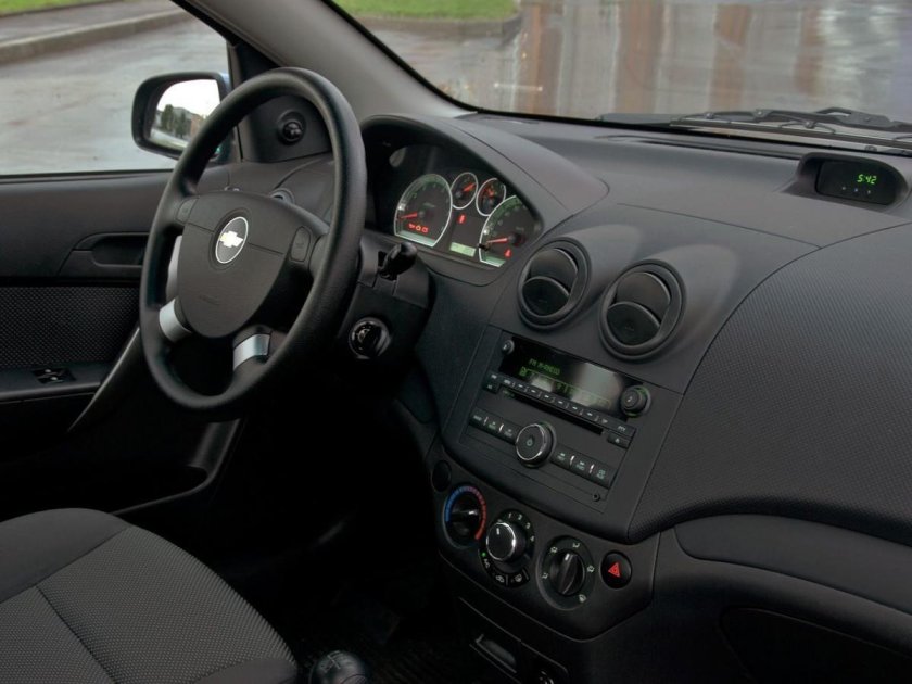 Салон Шевроле Авео т250 седан