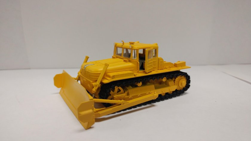 ДЭТ 250 бульдозер