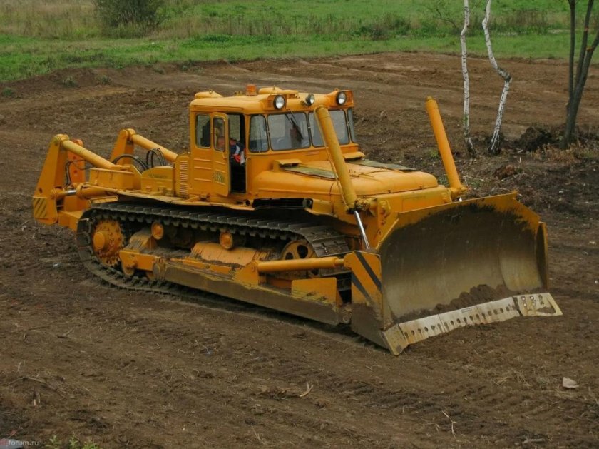 ДЭТ 250 бульдозер