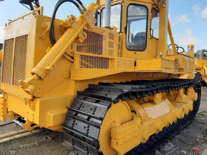 ЧТЗ бульдозер ДЭТ-400м