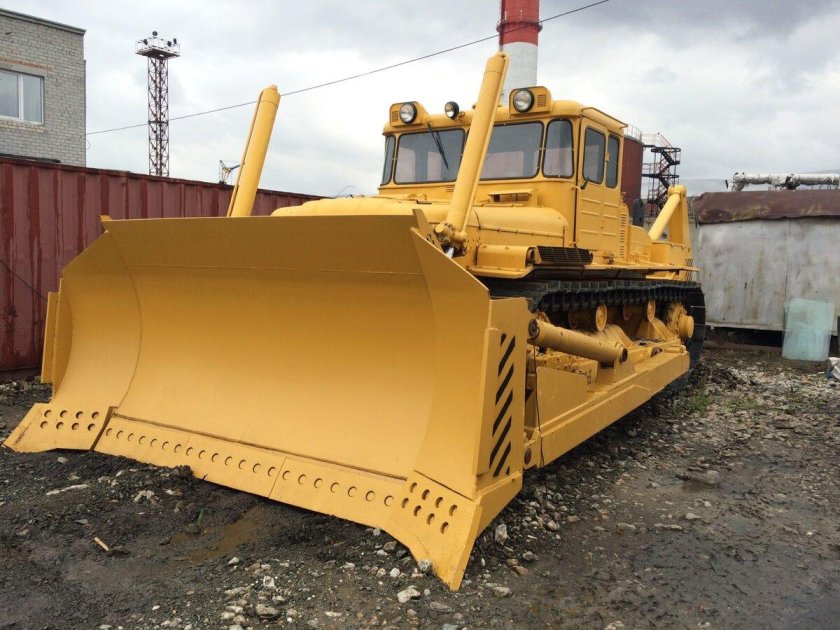 ДЭТ 250 бульдозер