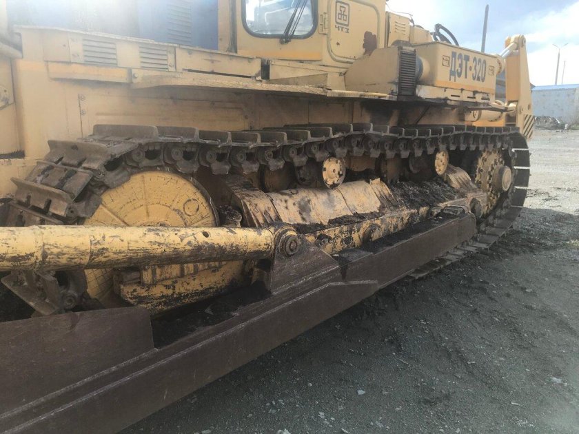 Бульдозер четра