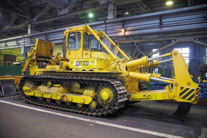 ДЭТ 250 бульдозер
