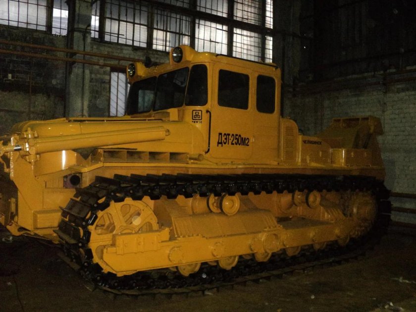 ДЭТ 250 бульдозер