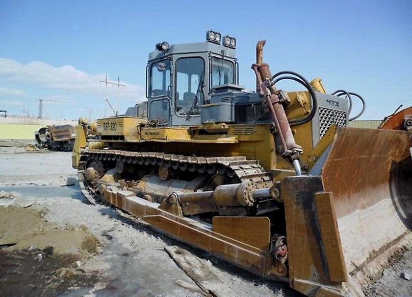 ДЭТ 320 бульдозер