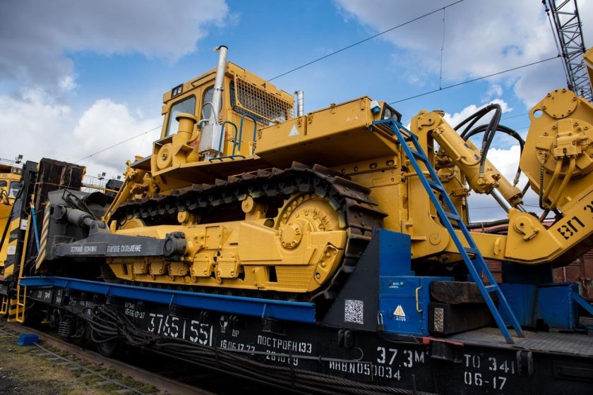 ДЭТ 320 бульдозер