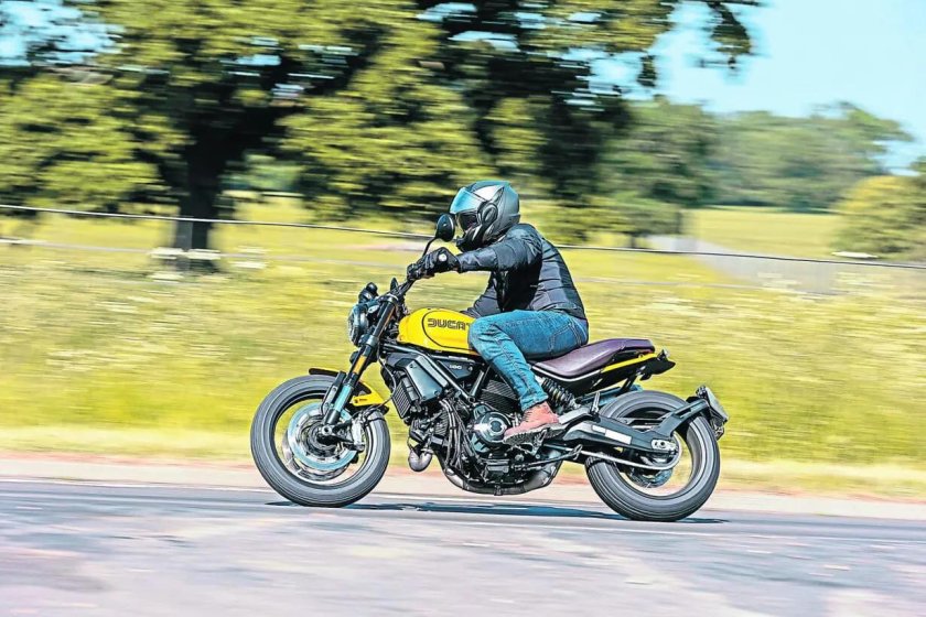 Ducati scrambler 1100 pro