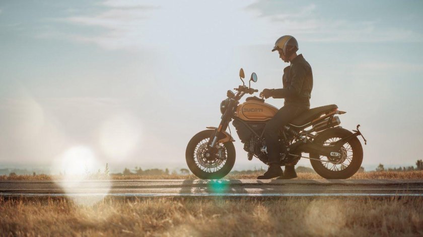 Scrambler 1100 Tribute Pro