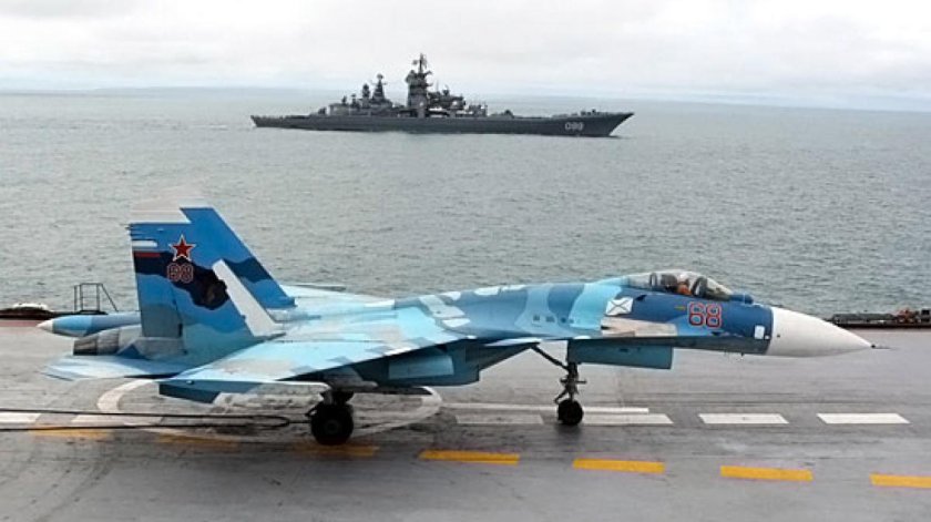 Су-33 палубный истребитель