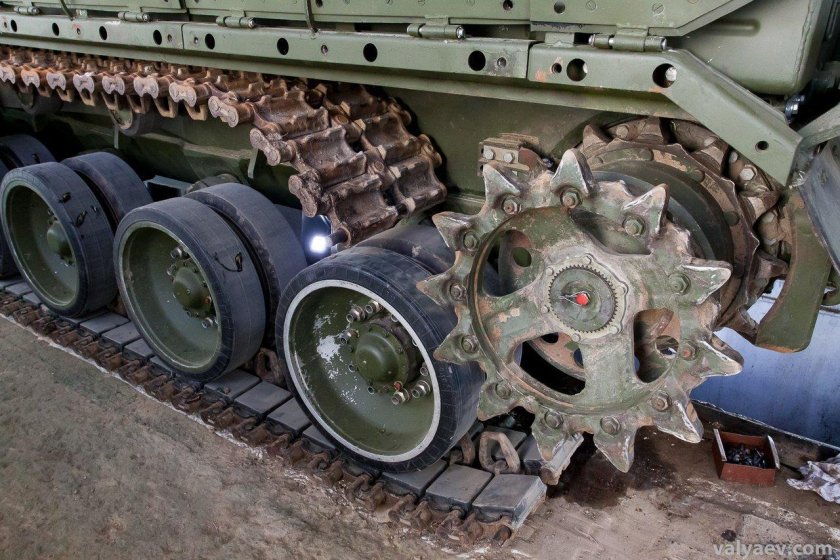 Т80 танк гусеница