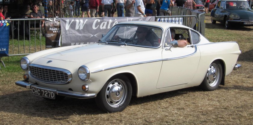 Volvo p1800