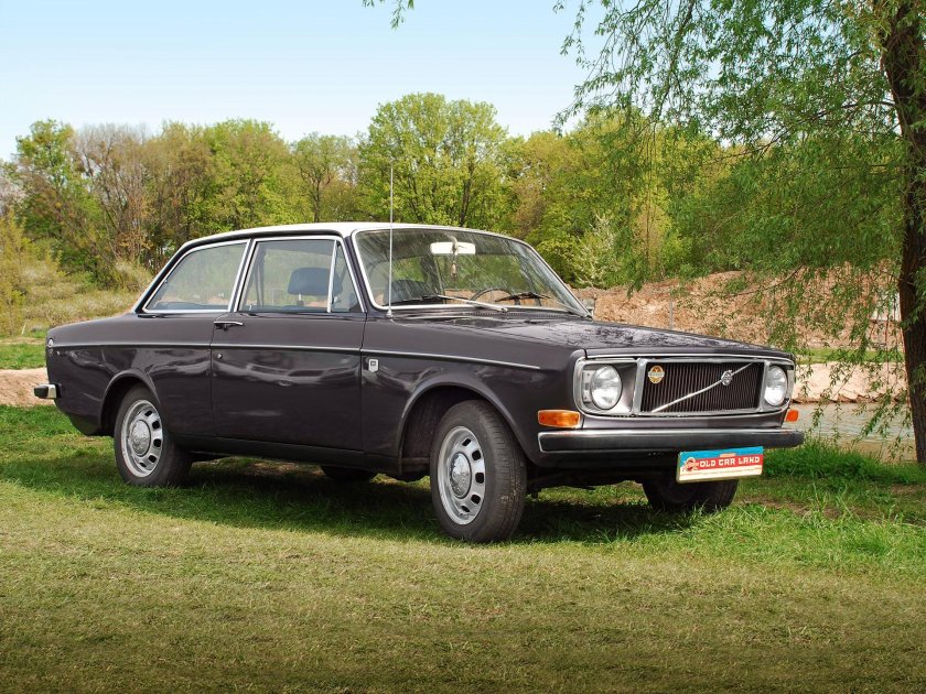 Volvo 142